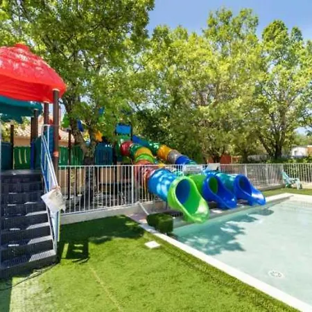 Camping Mobilhome 3 Etoiles - Eeeadc Barjac (Gard)